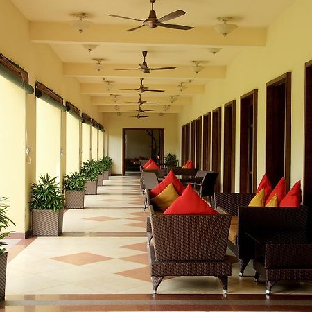 Country Roads Hotel Haora Exterior foto