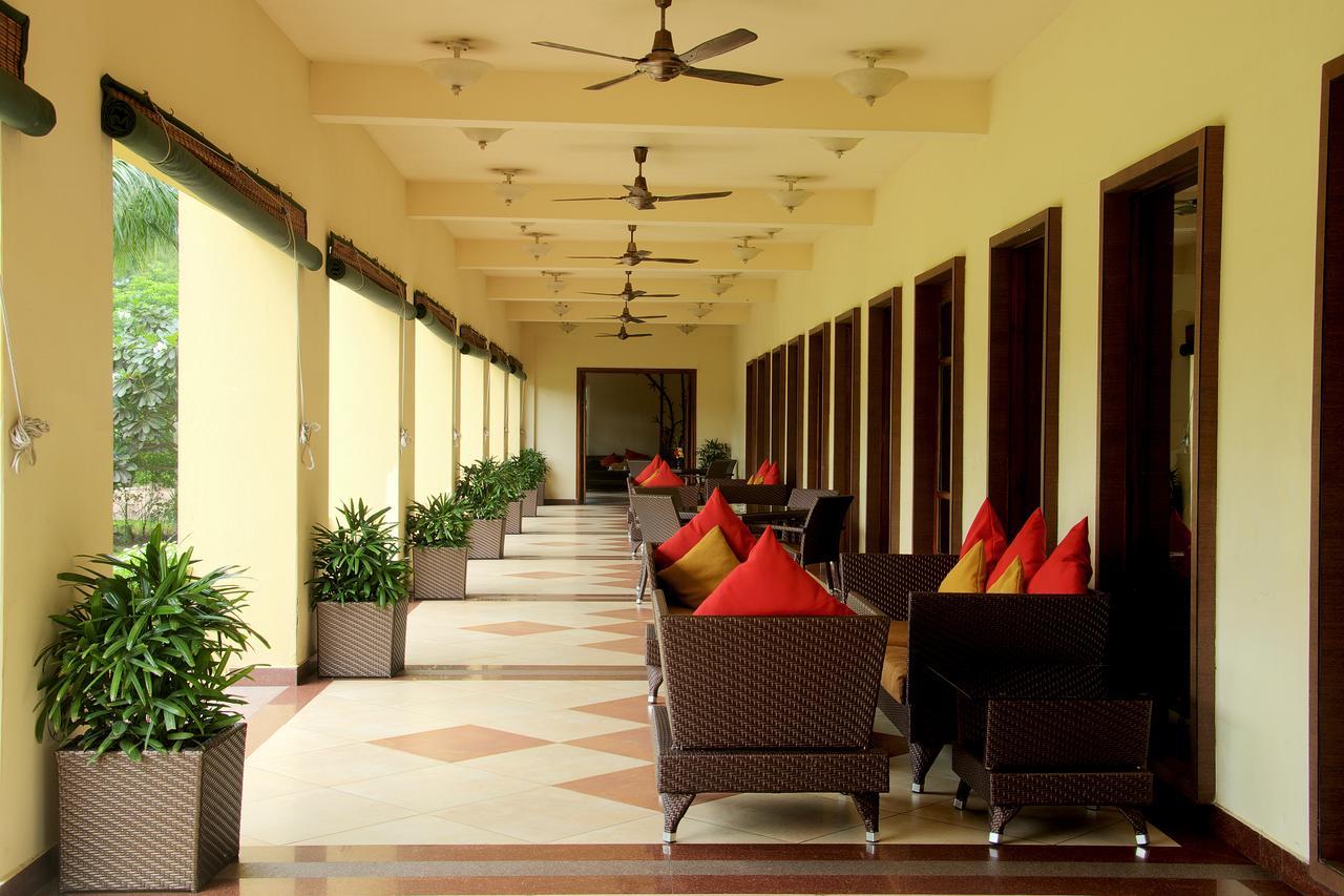 Country Roads Hotel Haora Exterior foto